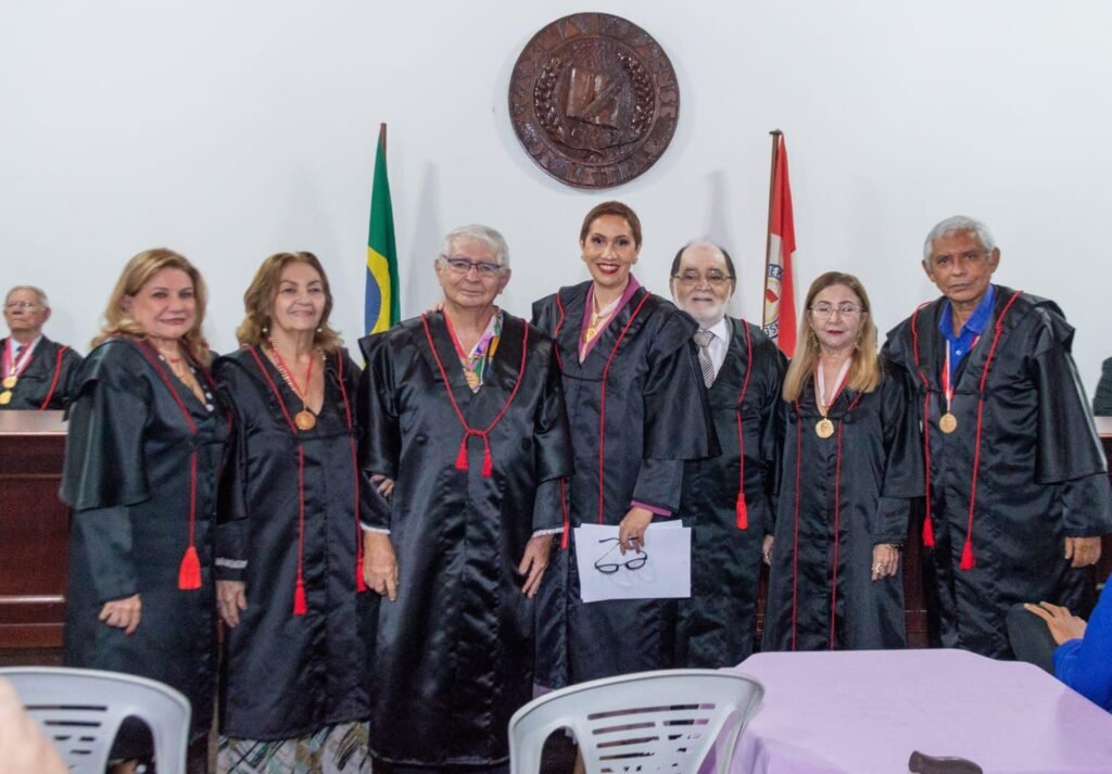 Anne Veloso Monteiro foi eleita por aclamação a nova presidente da Academia Paraense Literária Interiorana,. Foto: Divulgação.