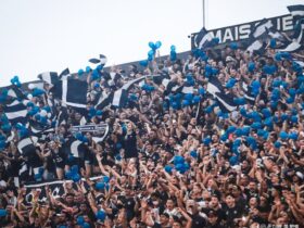 Foto da torcida do clube do Remo, no baenão.