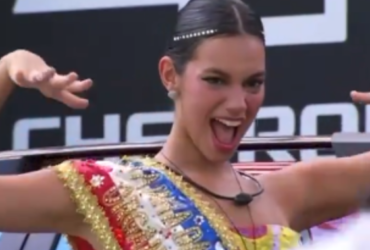 Alane Dias com sua roupa do Rainha das Rainhas