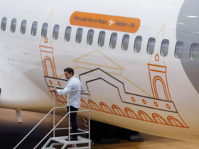 Avião plotado com o mercado do Ver-O-Peso