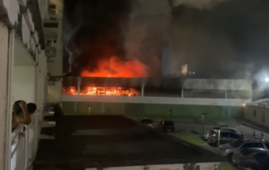 Prédio em chamas