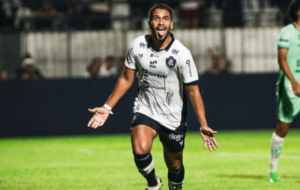 Marco Antonio jogador do remo