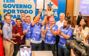 Assinatura de serviço para a construção de ponte em Santarém