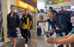 jogadores desembarcando