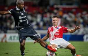 jogadores em campo