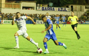 jogadores em campo