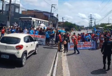 Protesto de estudantes e professores.