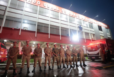 Bombeiros prontos para prestar ajuda humanitária no RS