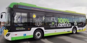 Ônibus elétrico