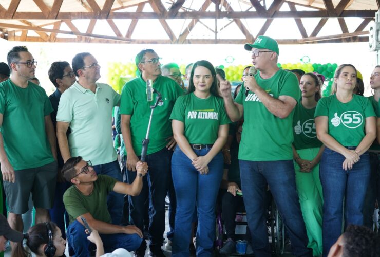 Dr Loredan e Thais Nascimento na convenção do PSD