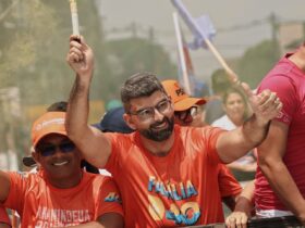 Dr Daniel Santos em uma carreata de campanha eleitoral realizada em Ananindeua