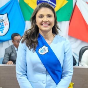 Kamily Araujo é acusada de contratar 33 funcionários fantasmas para seu gabinete