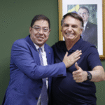 O deputado Altineu Côrtes em foto junto com Jair Bolsonaro