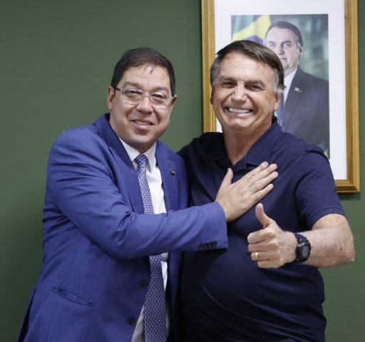 O deputado Altineu Côrtes em foto junto com Jair Bolsonaro