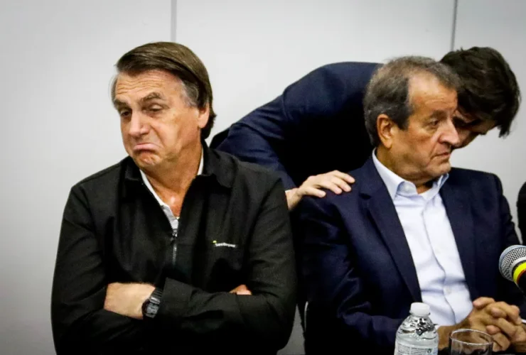 Bolsonaro e Valdemar Costa Neto