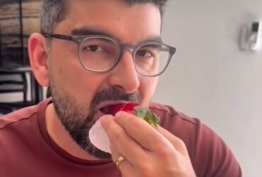 Dr Daniel Santos comendo o Morango do Amor