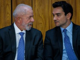 Lula e o ministro do Turismo, Celso Sabino