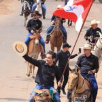 Celso Sabino participa de cavalgada na Expotuor, evento que movimentou o interior do estado do Pará.