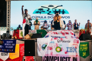 Cúpula dos Povos entrega documento com fortes críticas ao modelo de governança ambiental durante a COP 30, em Belém.