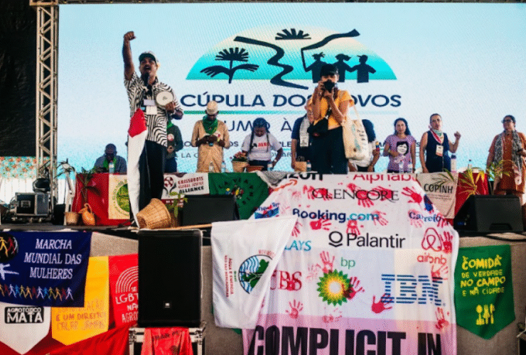 Cúpula dos Povos entrega documento com fortes críticas ao modelo de governança ambiental durante a COP 30, em Belém.