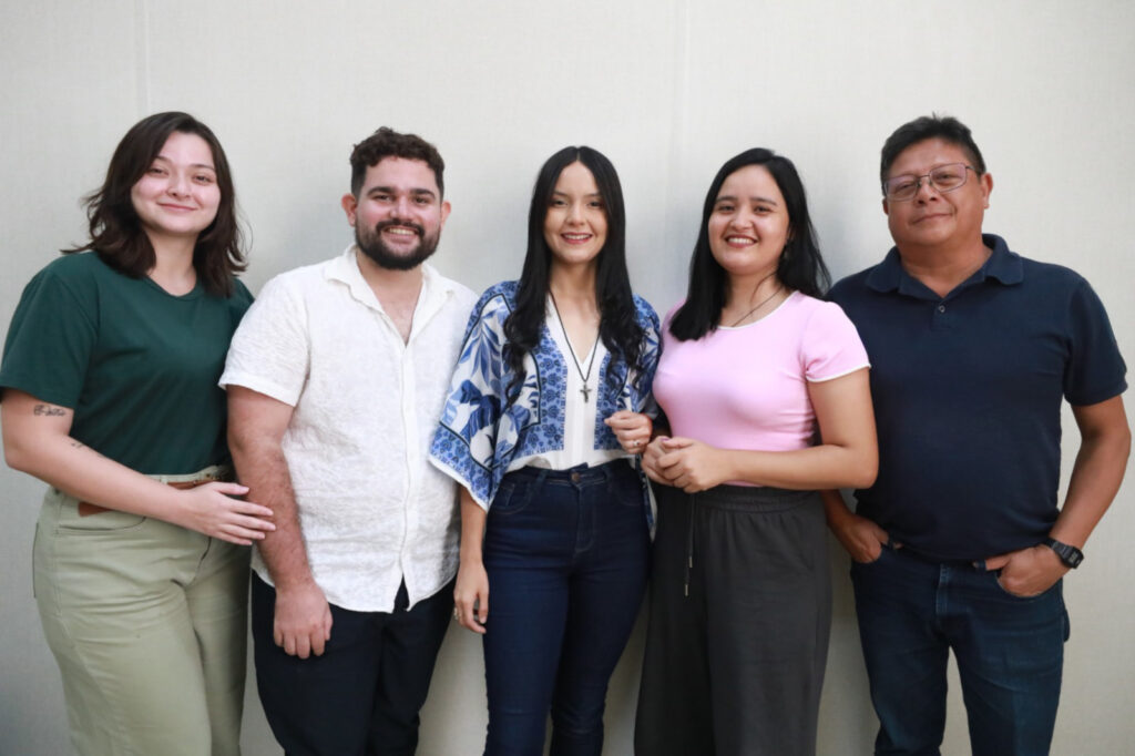 Melbya Rolim e a equipe de Mauro Neto.