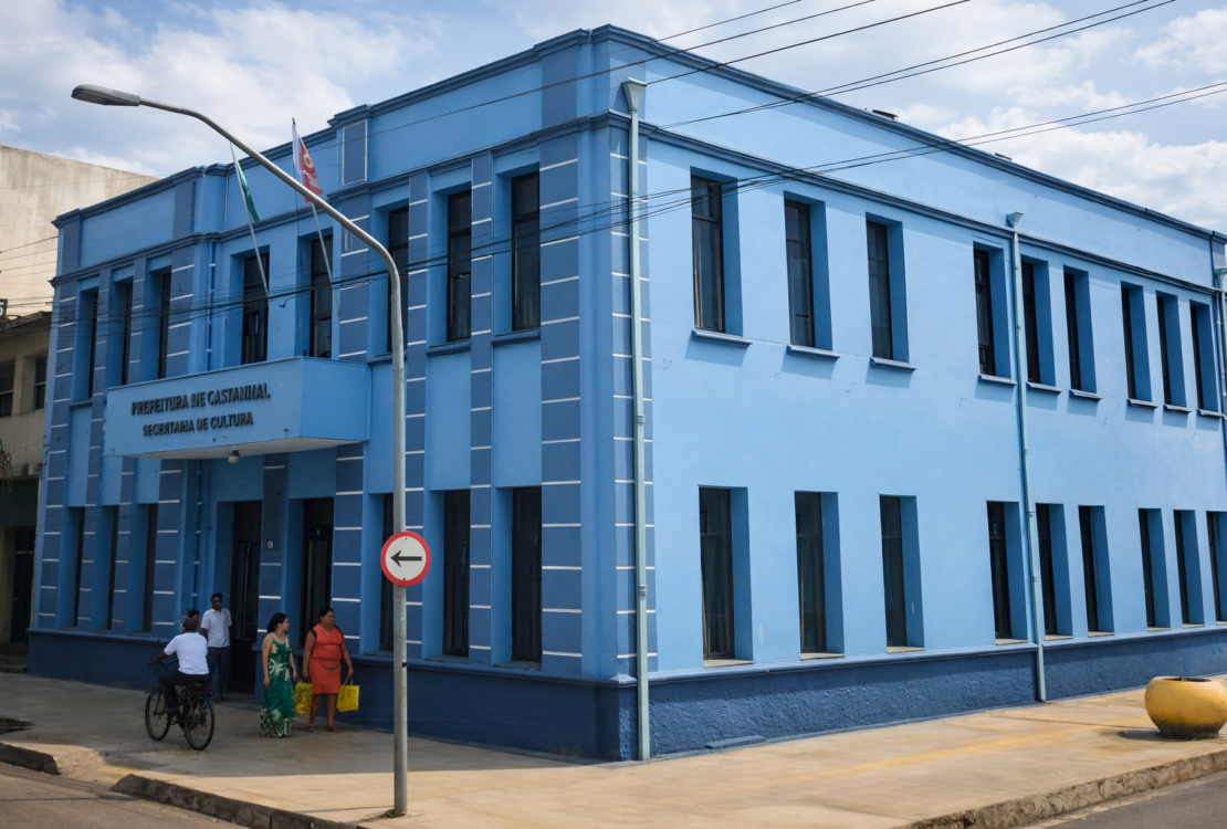 Na imamgem, aparece a prefeitura de Castanhal.