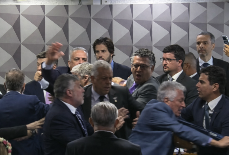 Tumulto na cpmi do INSS