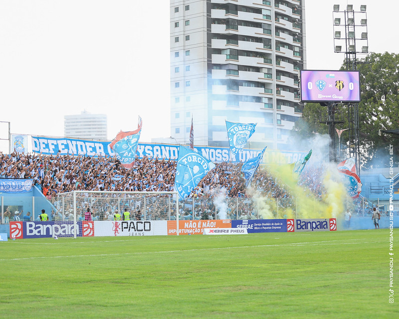 Curuzu lotada pela torcida do Paysandu.
