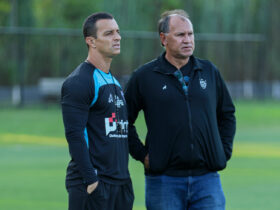 Júnior Rocha, técnico, e Vandick Lima, gerente de futebol