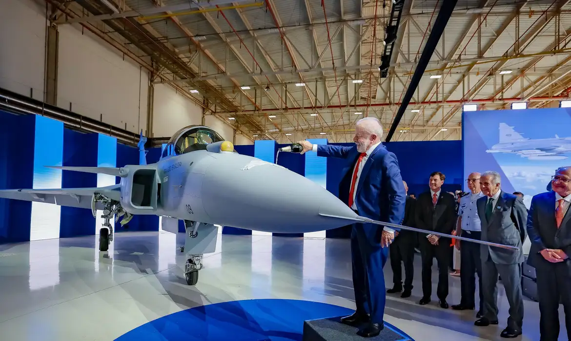 Entrega representa novo capítulo para aviação nacional, diz brigadeiro