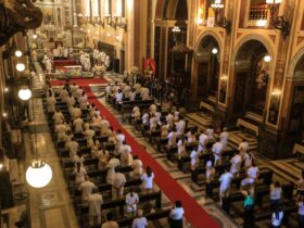 Missas serão celebradas no mês mariano.