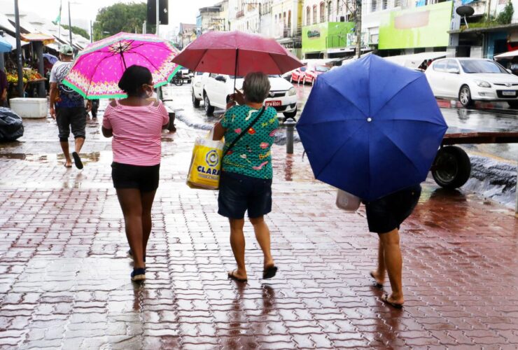 Paraenses devem se preparar para fortes chuvas durante o fim de semana.