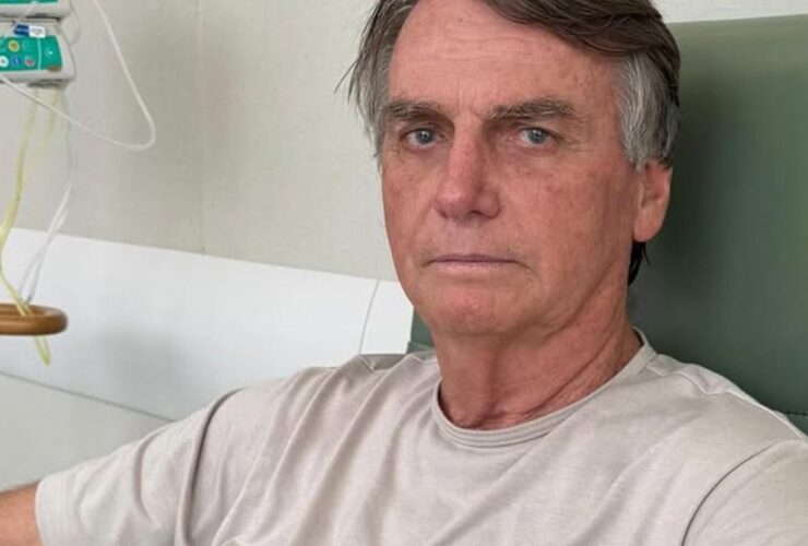 Jair Bolsonaro no quarto do hospital