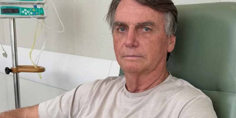 Jair Bolsonaro no quarto do hospital