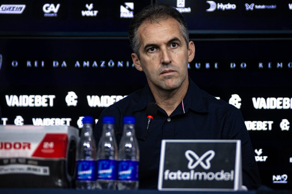 Regularizado, Léo Condé estreia pelo Remo contra o Fluminense