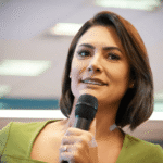 ​Defesa aposta no diálogo direto entre a ex-primeira-dama e o ministro relator no Supremo.