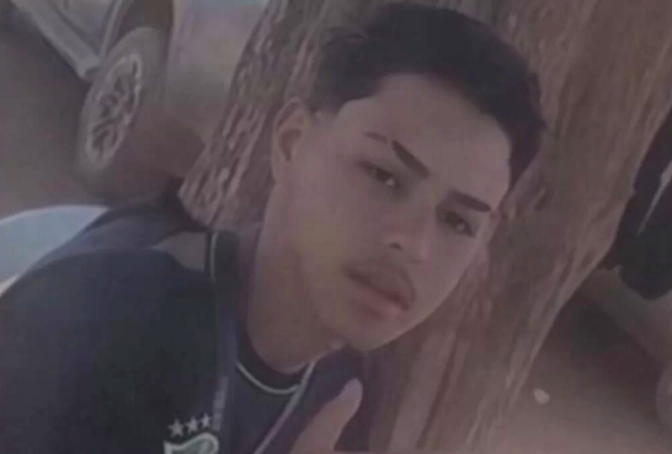 Imagem da vítima do crime, Caio Oliveira, de 19 anos.