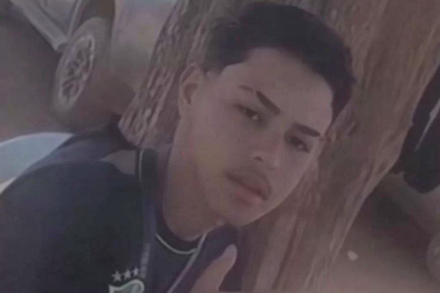 Imagem da vítima do crime, Caio Oliveira, de 19 anos.