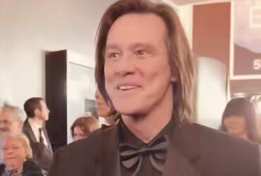 Comediante Jim Carrey fotografado em Paris