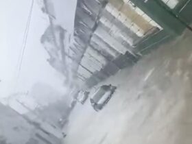 Ruas alagadas na Doca, em Belém