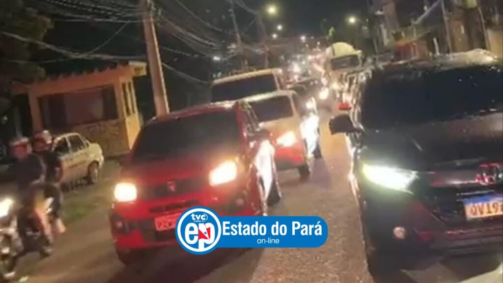 Rua engarrafada em Belém do Pará
