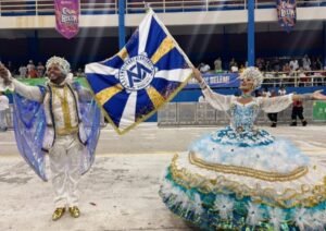 Desfile da Mocidade na Aldeia Cabana.