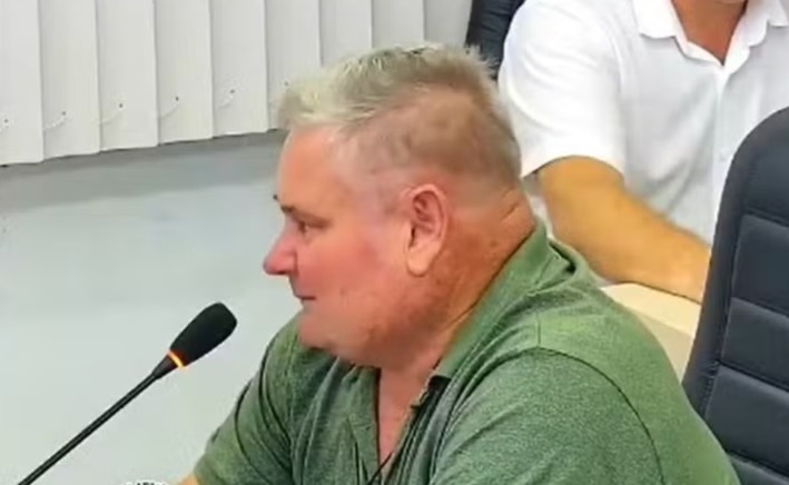 Fala de vereador durante sessão na Câmara