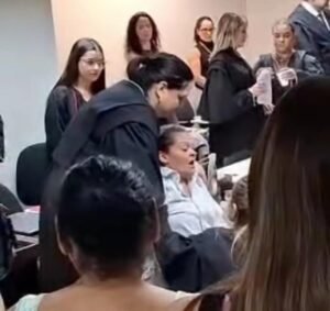 Momento de emoção após absolvição da mãe