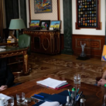 Ator premiado com o Oscar em encontro com presidente da Ucrânia