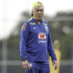 Carlo Ancelotti comanda treino da Seleção Brasileira.
