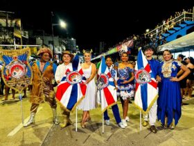 Integrantes da Escola de Samba Império Pedreirense.