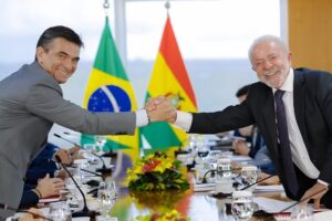 Lula com o presidente da Bolívia, Rodrigo Paz, no Palácio do Planalto
