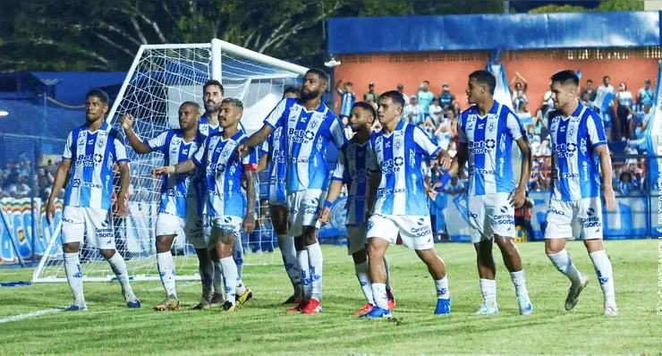 Jogadores do Paysandu exaltam torcida e celebram vitória na estreia da Copa Norte