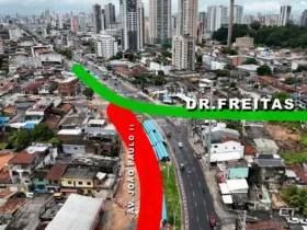 Avenida João Paulo II fica interditada para obras em viaduto.